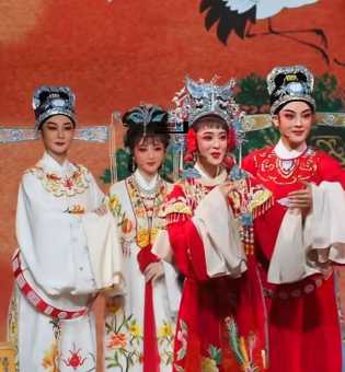 浙江小百花越剧团(她们的演出票为什么总是卖光)
