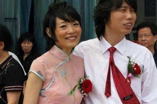 杨坤的老婆(他过去到底有没有结婚)