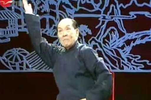 著名评弹演员吴君玉指出：演好戏先做人