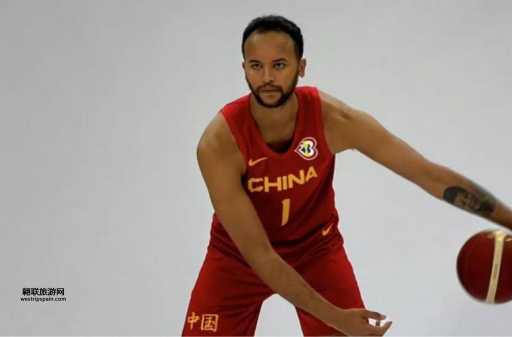 NBA勇士队李凯尔：华裔球星的篮球传奇