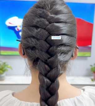 怎么才能编出好看的蝎子辫？蝎子辫的编法分享！