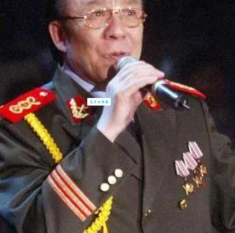 杨洪基个人资料简介：著名歌唱家杨洪基的生平经历及成就