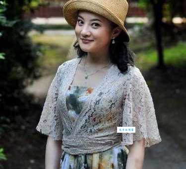金铭简历及个人资料简介：国民女儿的演艺之路与人生经历