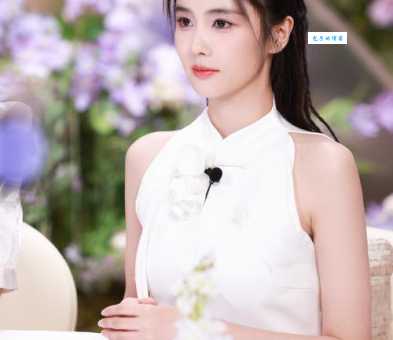 白鹿艺名由来：从白梦妍到白鹿的演艺之路！