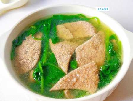 菠菜和猪肝哪个补铁效果更好 营养师告诉你真相