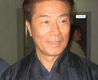 仓田保昭为什么被称为日本动作片传奇男星