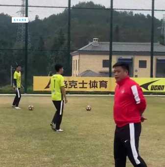 区楚良谈中国足球未来他的看法让人深思