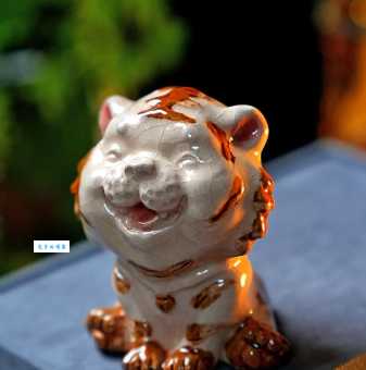 倾城一笑百媚生是什么生肖？揭秘最招人喜欢的动物