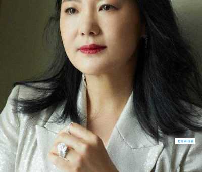 咏梅个人资料揭秘：这位实力派演员的真实面貌！