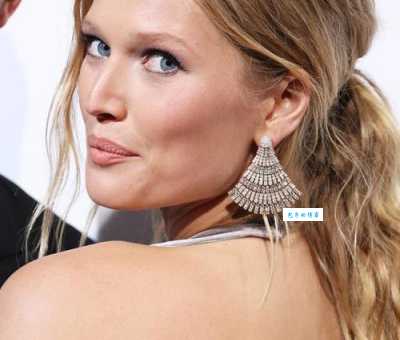 凯蒂 middot 克里瑞个人资料简介：最新信息与职业生涯