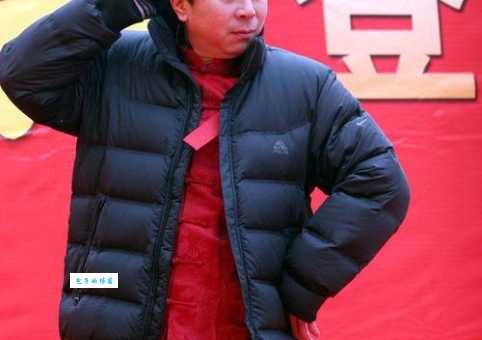 想知道冯巩第一次春晚是哪一年吗？赶紧点进来！