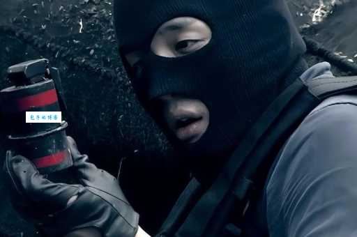 爱情公寓3打cs是哪集(不要错过这集精彩CS对战)