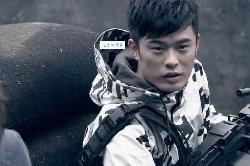 爱情公寓3打cs是哪集(不要错过这集精彩CS对战)