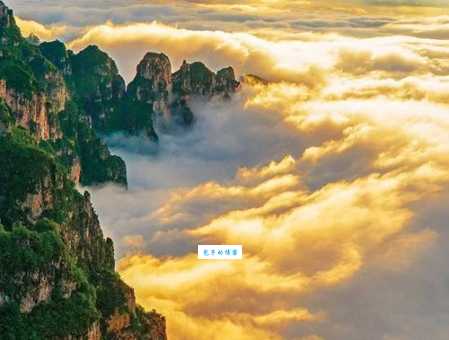 探秘奇峰异岭的意思：解锁绝美山水风光！